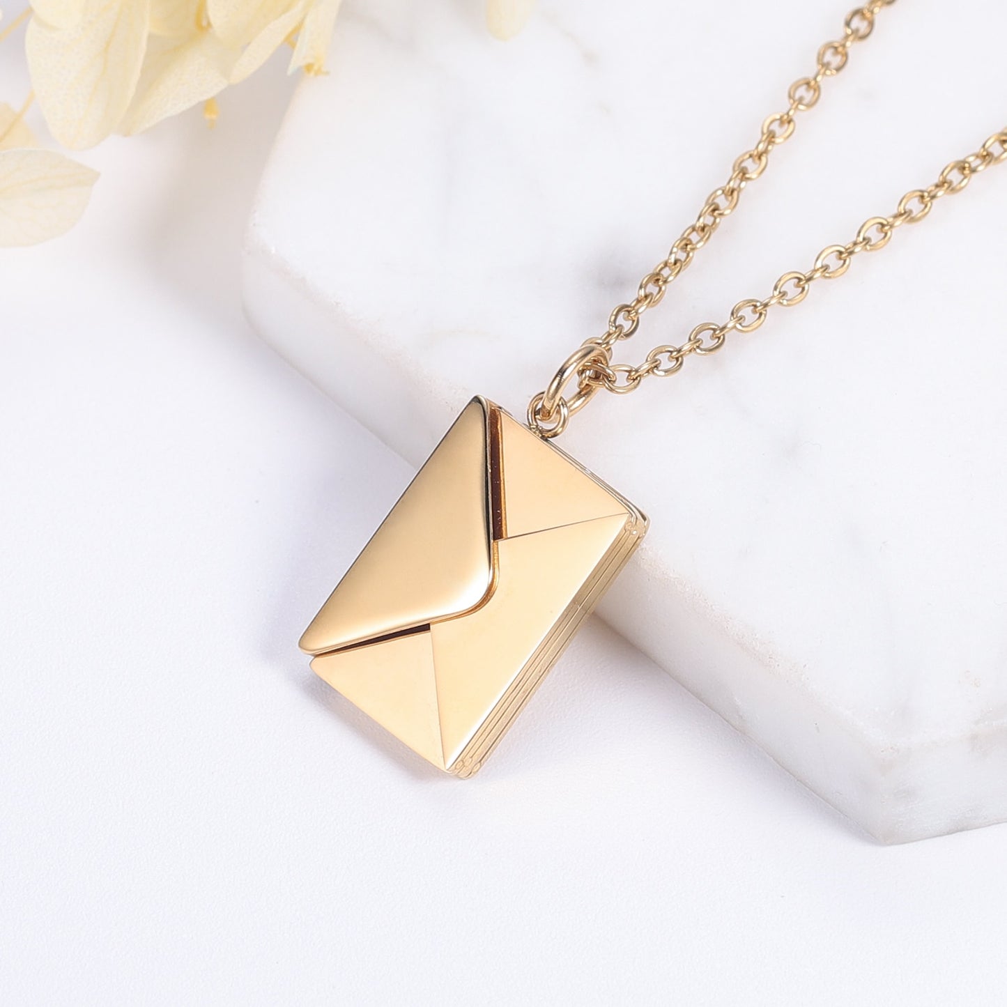 ✨  Love Letter Necklace – The Perfect Valentine's Gift! 💖