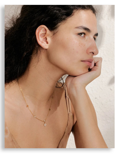 Zirconia flower Bloom Necklace