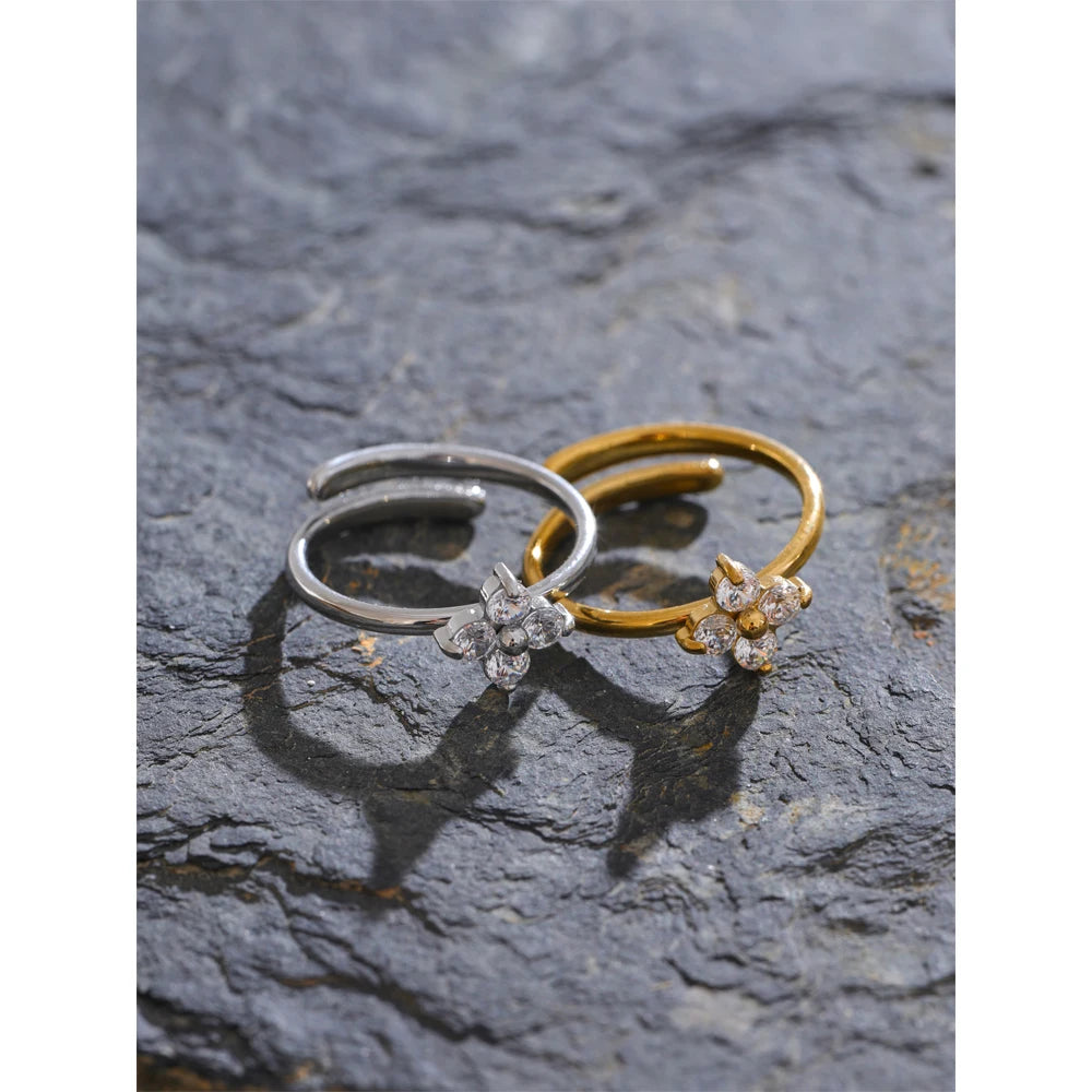 Zirconia flower Ring