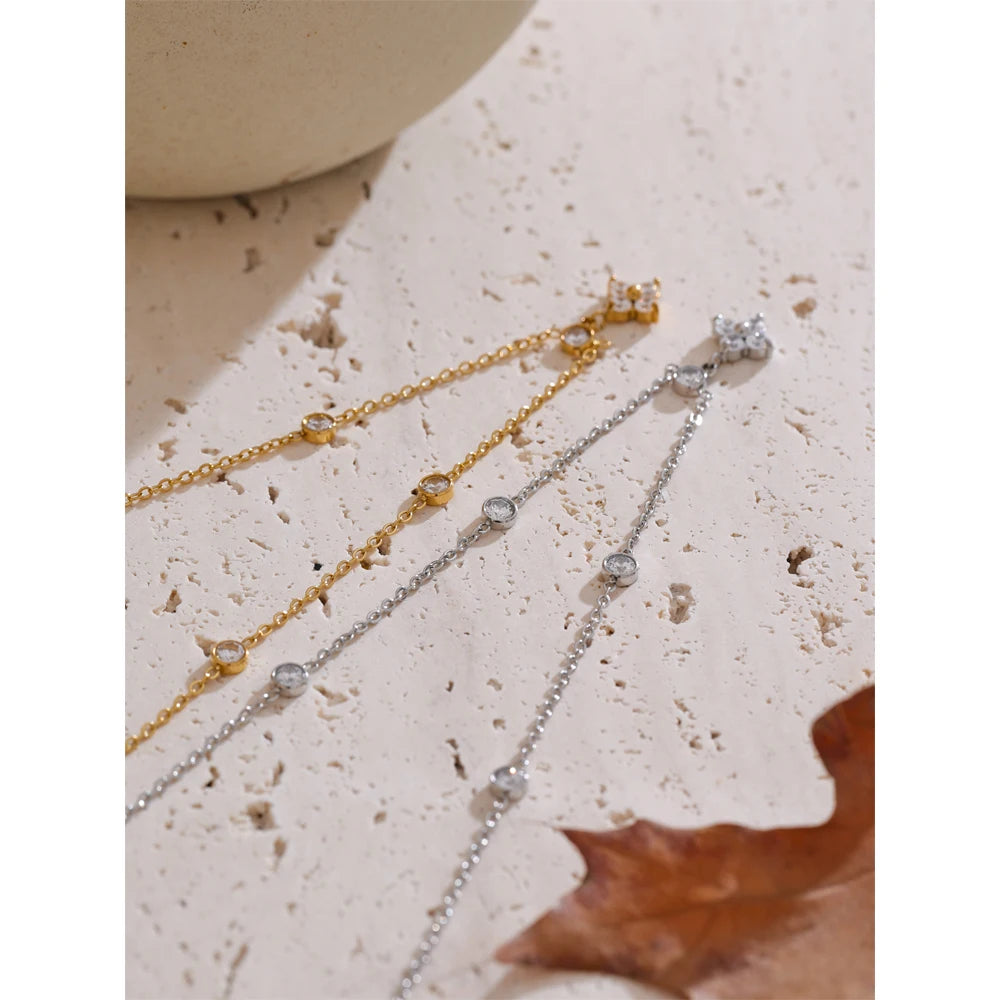 Zirconia flower Bloom Necklace